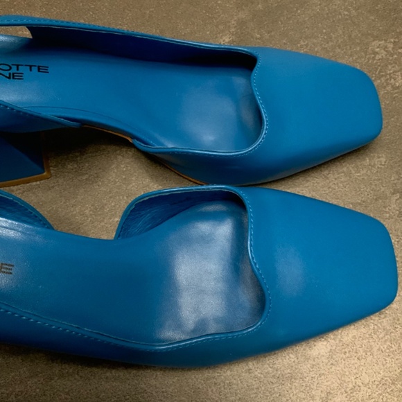 Charlotte Stone Blue Heels in Box - Picture 6 of 10